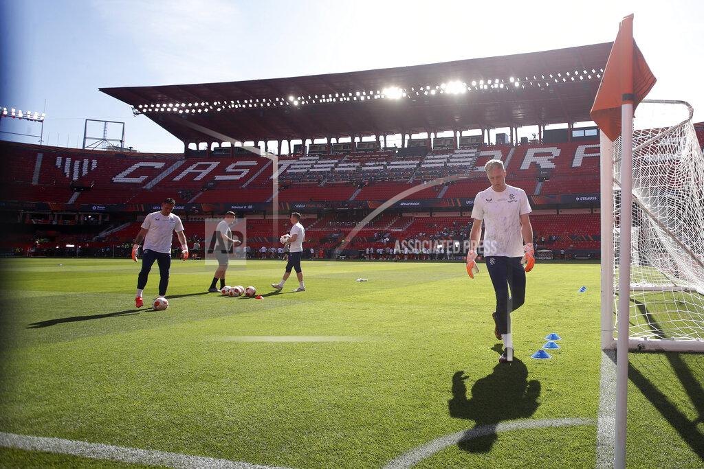 Pablo Garcia Rangers' players train with his players during a training session at the Ramon Sanchez-Pizjuan Stadium in Seville, Spain, Tuesday, May 17, 2022. Eintracht Frankfurt and Glasgow Rangers are holding stadium training sessions ahead of the Europa League final on Wednesday in Seville.(AP Photo/Pablo Garcia)