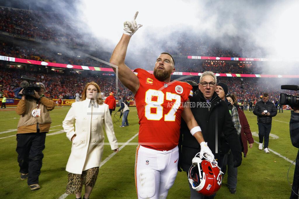 Colin E. Braley Kansas City Chiefs tight end Travis Kelce (87) walks off the field after an NFL divisional round playoff football game against the Buffalo Bills, Sunday, Jan. 23, 2022, in Kansas City, Mo. The Chiefs won 42-36 in overtime. (AP Photo/Colin E. Braley)