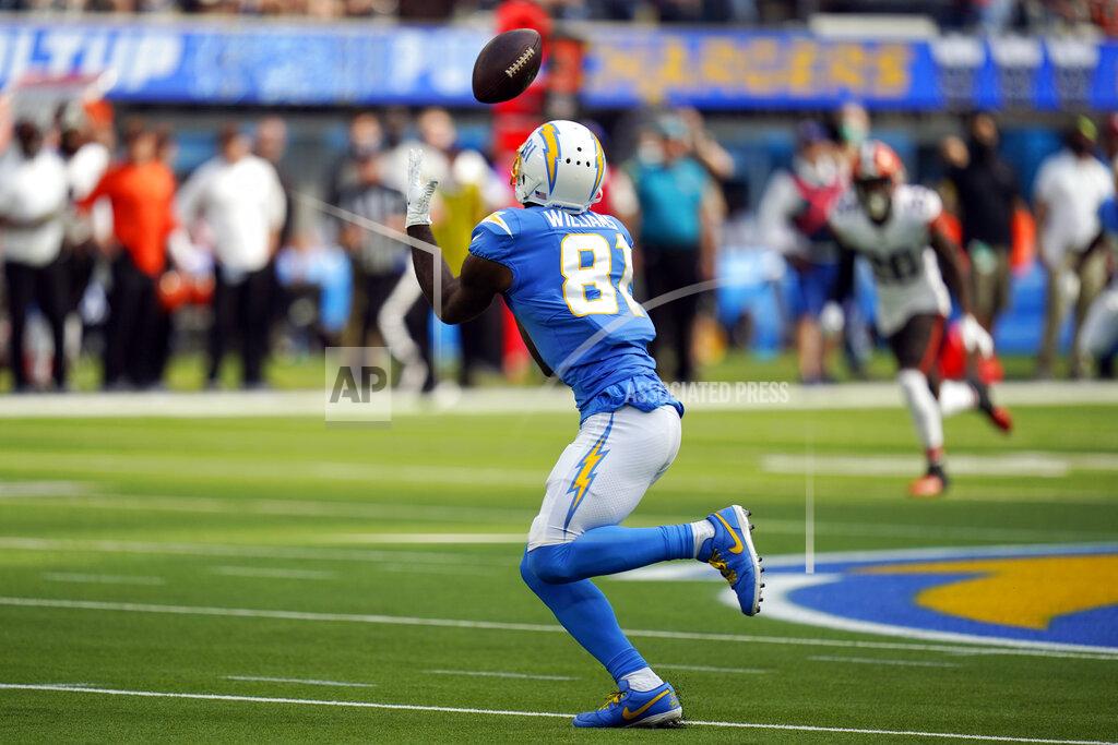 Gregory Bull Los Angeles Chargers wide receiver Mike Williams makes a touchdown catch during the first half of an NFL football game against the Cleveland Browns Sunday, Oct. 10, 2021, in Inglewood, Calif. (AP Photo/Gregory Bull)