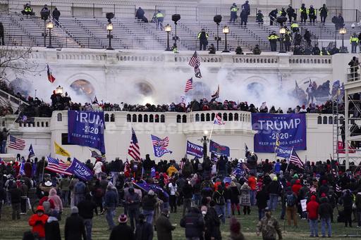 Ex-FBI supervisory agent arrested on Capitol riot charg... - Vimarsana News