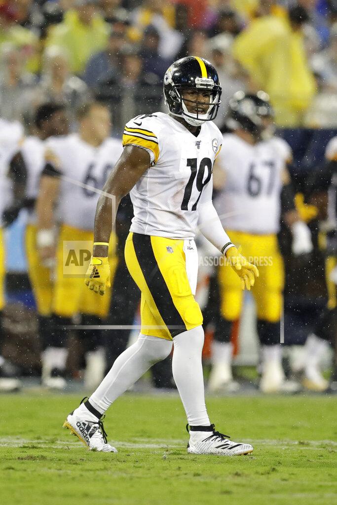 James Kenney Pittsburgh Steelers wide receiver JuJu Smith-Schuster lines up against the Tennessee Titans in the first half of a preseason NFL football game Sunday, Aug. 25, 2019, in Nashville, Tenn. (AP Photo/James Kenney)