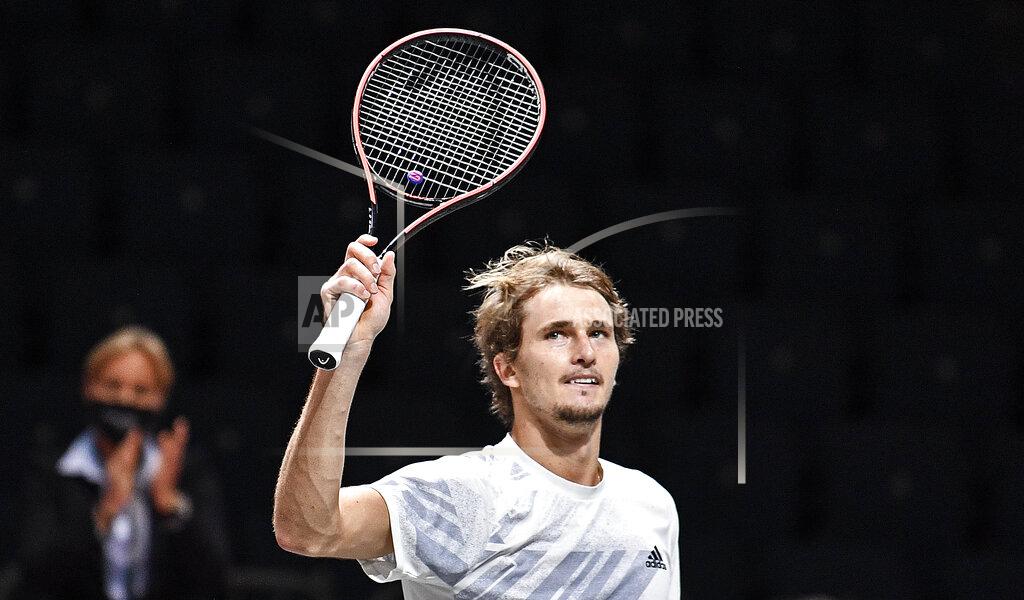 Martin Meissner Germany's Alexander Zverev celebrates after winning the ATP bett1HULKS Championship tennis final against Argentina's Diego Schwartzmann in Cologne, Germany, Sunday, Oct. 25, 2020. Zverev defeated Schwartzmann 6-2, 6-1. (AP Photo/Martin Meissner)