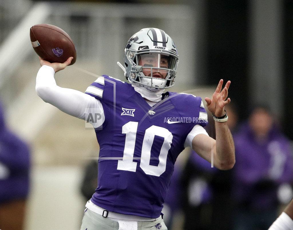 Orlin Wagner Kansas State quarterback Skylar Thompson (10) passes to a teammate during the first half of an NCAA college football game against Texas Tech in Manhattan, Kan., Saturday, Nov. 17, 2018. (AP Photo/Orlin Wagner)