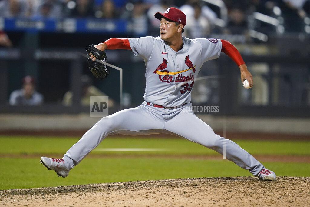 Frank Franklin Ii St. Louis Cardinals' Kwang Hyun Kim pitches during the 11th inning of the team's baseball game against the New York Mets on Tuesday, Sept. 14, 2021, in New York. The Cardinals won 7-6. (AP Photo/Frank Franklin II)