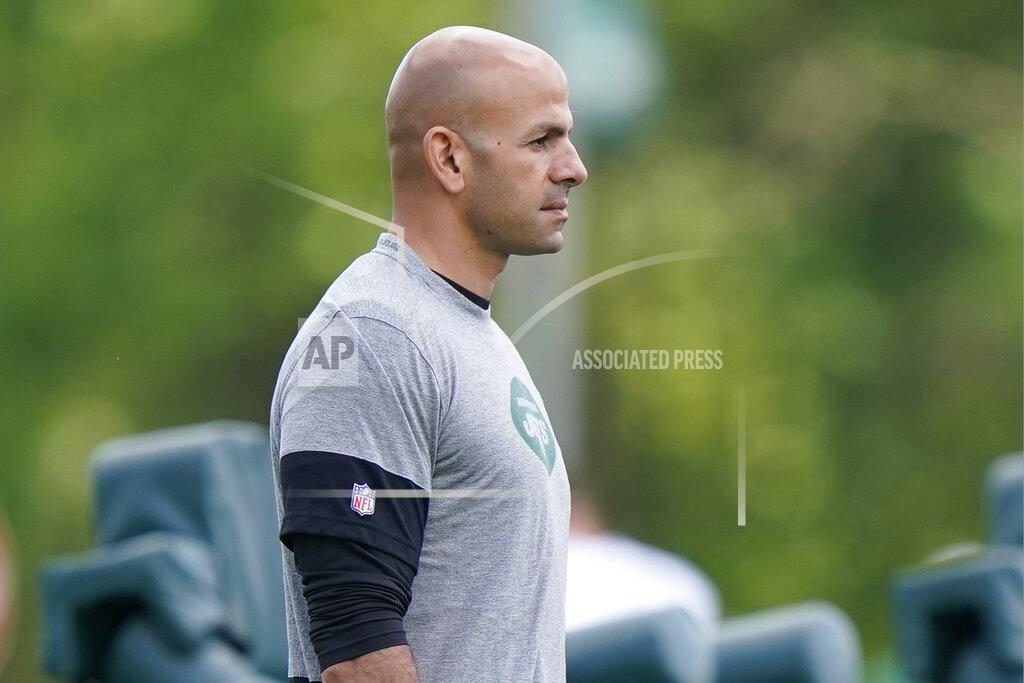 Kathy Willens New York Jets head coach Robert Saleh watches his players during an NFL football practice, Thursday, May 27, 2021, in Florham Park, N.J. (AP Photo/Kathy Willens)