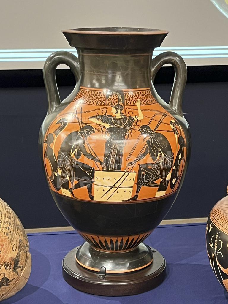 Italy gets back 266 antiquities from New York seizures... - Vimarsana News