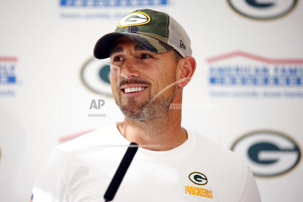 David Cliff Green Bay Packers coach Matt LaFleur holds a press conference at The Grove in Chandler's Cross, England, Friday, Oct. 7, 2022 ahead the NFL game against New York Giants at the Tottenham Hotspur stadium on Sunday. (AP Photo/David Cliff)