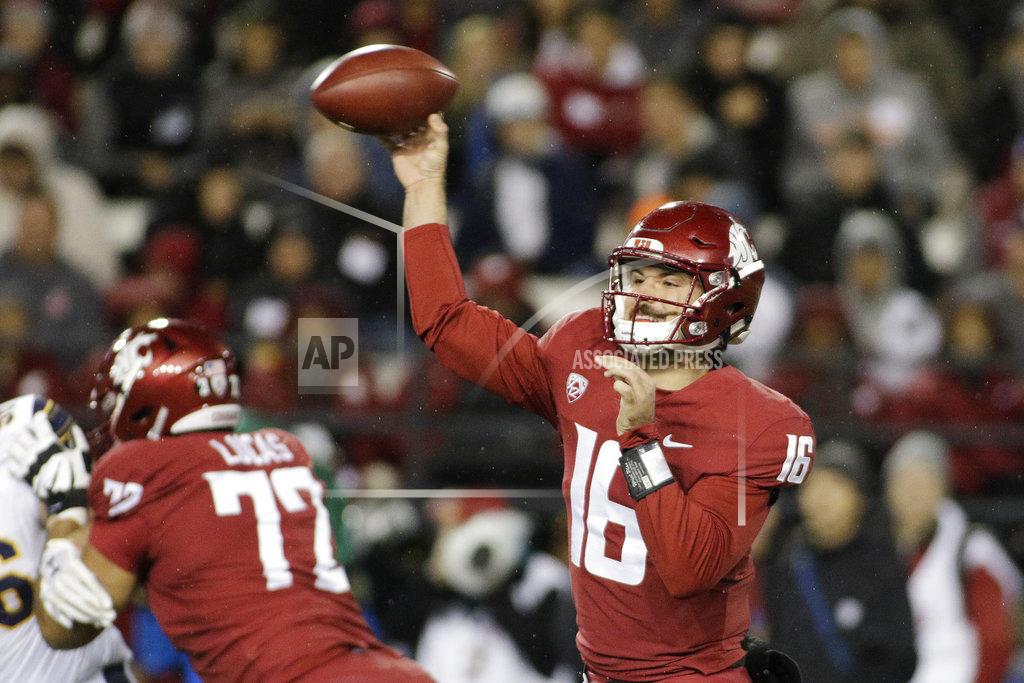Young Kwak Washington State quarterback Gardner Minshew II (16) throw a pass during the first half of the team's NCAA college football game against California in Pullman, Wash., Saturday, Nov. 3, 2018. (AP Photo/Young Kwak)