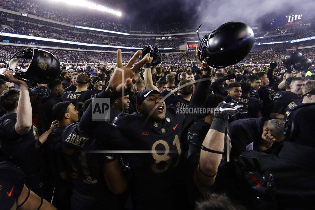Matt Slocum Army's Ke'Shaun Wells celebrates after an NCAA college football game against Navy, Saturday, Dec. 8, 2018, in Philadelphia. Army won 17-10. (AP Photo/Matt Slocum)