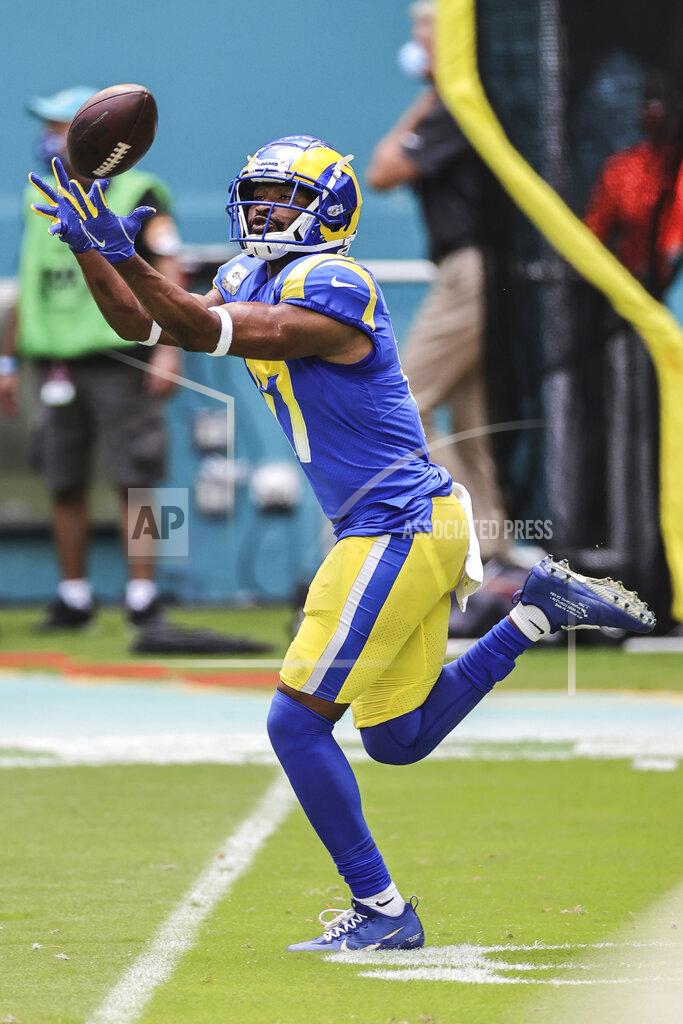 Margaret Bowles Los Angeles Rams wide receiver Robert Woods (17) catches a pass during warm-ups prior to an NFL game against the Miami Dolphins, Sunday, Nov. 1, 2020 in Miami Gardens, Fla. The Dolphins defeated the Rams 28-17. (Margaret Bowles via AP)