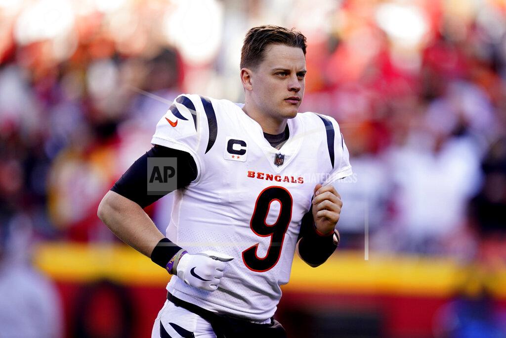 Ed Zurga Cincinnati Bengals quarterback Joe Burrow (9) runs off the field at halftime of the AFC championship NFL football game against the Kansas City Chiefs, Sunday, Jan. 30, 2022, in Kansas City, Mo. (AP Photo/Ed Zurga)