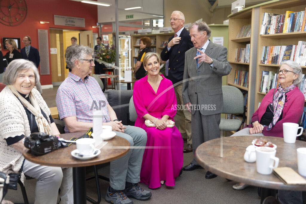 Countess Sophie visits the Charlbury Community Centre - 5/17/22
