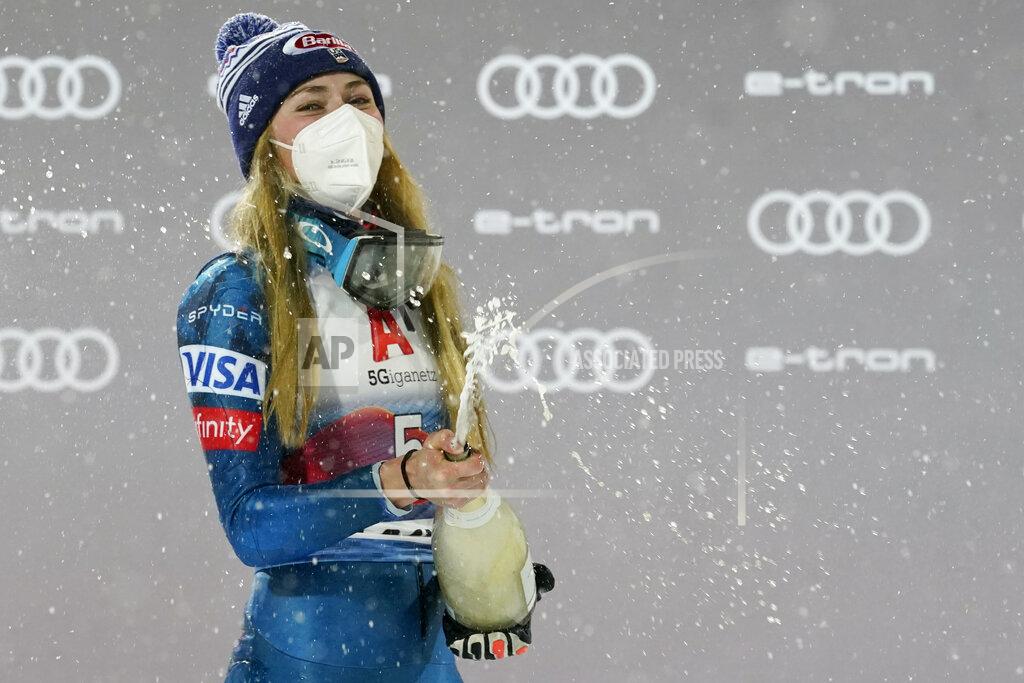 Giovanni Auletta United States' Mikaela Shiffrin celebrates after winning an alpine ski, women's World Cup slalom, in Flachau, Austria, Tuesday, Jan. 12, 2021. (AP Photo/Giovanni Auletta)