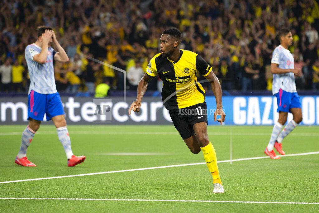 Peter Klaunzer Young Boys' Jordan Siebatcheu celebrates after scoring during the Champions League group F soccer match between BSC Young Boys and Manchester United, at the Wankdorf stadium in Bern, Switzerland, Tuesday, Sept. 14, 2021. (Peter Klaunzer/Keystone via AP)