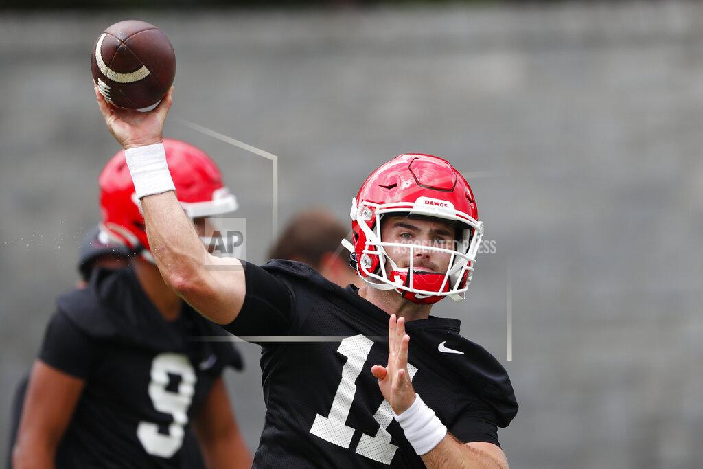 John Bazemore Georgia quarterback Jake Fromm throws a pass during the team's first scheduled NCAA college football practice Friday, Aug. 2, 2019, in Athens, Ga. (AP Photo/John Bazemore)