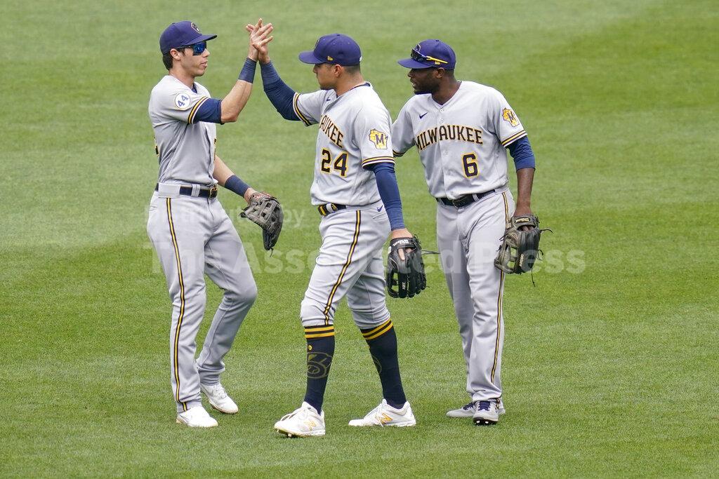 Brewers Pirates Baseball Buy Photos AP Images DetailView