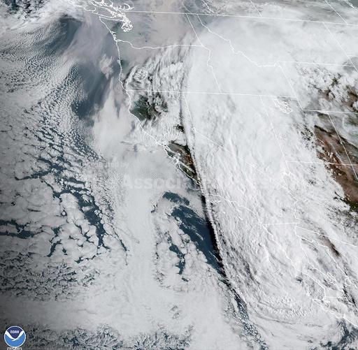 Tropical Storm Hilary menaces Mexico's Baja coast, sout... - Vimarsana News