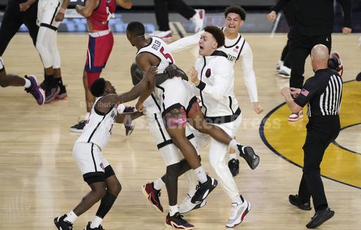 March Madness San Diego State to meet UConn in title game