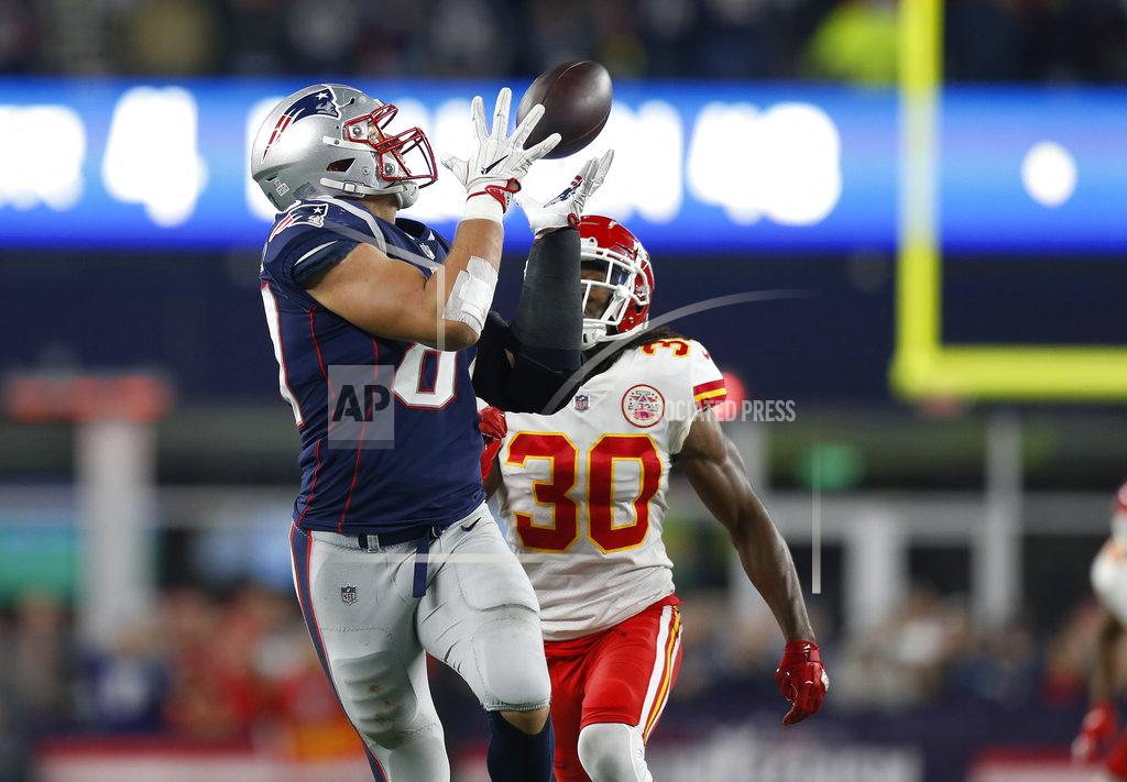 Chiefs Patriots Football