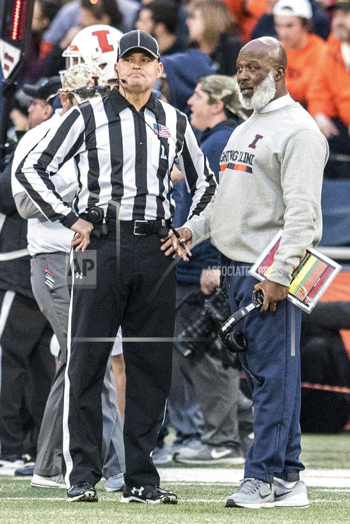 Holly Hart Illinois' Head Coach Lovie Smith has a talk with an official in the second half of a NCAA college football game against Minnesota, Saturday, Nov. 3, 2018, in Champaign, Ill. (AP Photo/Holly Hart)