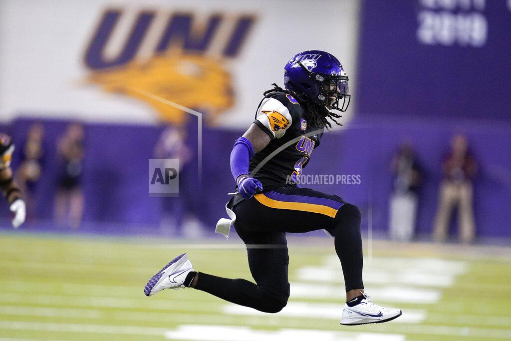 Charlie Neibergall Northern Iowa defensive back Benny Sapp III (9) celebrates after making a tackle during the second half of an NCAA college football game against Southern Illinois, Saturday, Oct. 30, 2021, in Cedar Falls, Iowa. Northern Iowa won 23-16. (AP Photo/Charlie Neibergall)