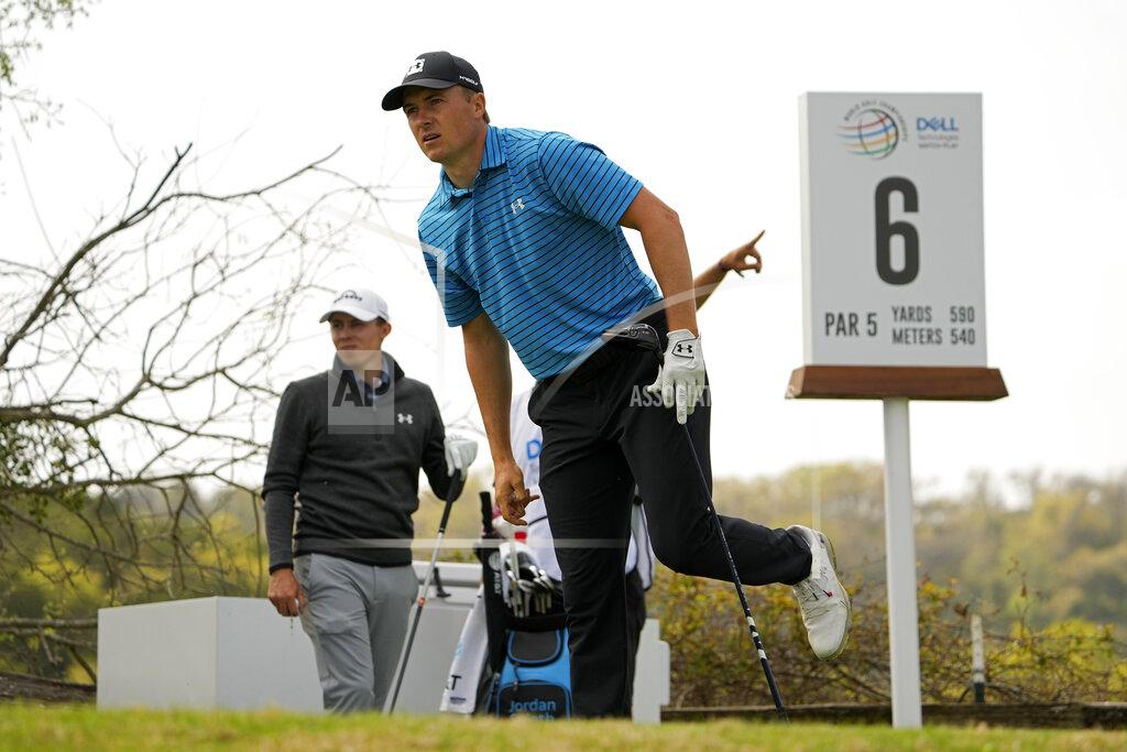 David J. Phillip Jordan Spieth watches his tee shot on the sixth hole during a first round match at the Dell Technologies Match Play Championship golf tournament Wednesday, March 24, 2021, in Austin, Texas. (AP Photo/David J. Phillip)