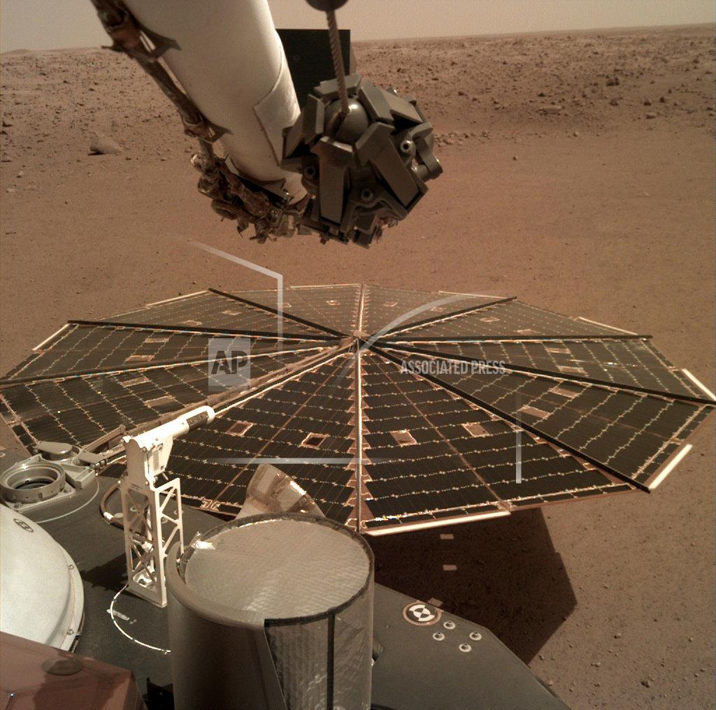 Hear the wind on Mars for the first time, thanks to the InSight lander