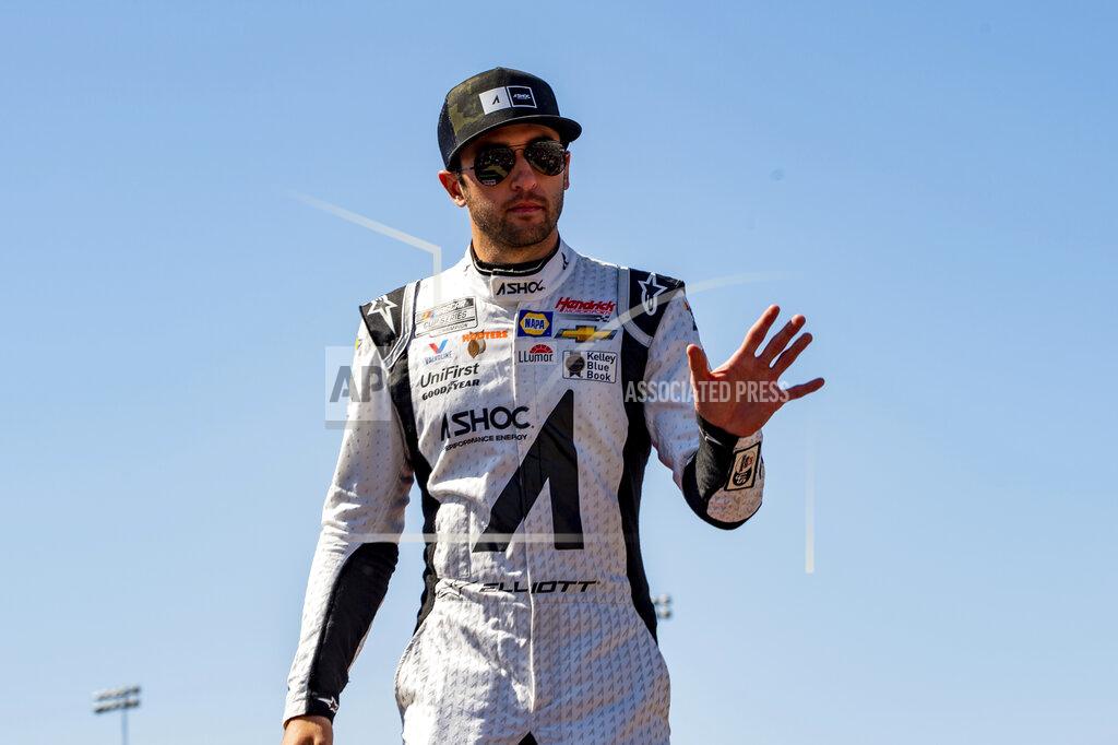 Mike Caudill Chase Elliott is introduced during driver introductions at a NASCAR Cup Series auto race at Richmond Raceway on Sunday, April 3, 2022, in Richmond, Va. (AP Photo/Mike Caudill)