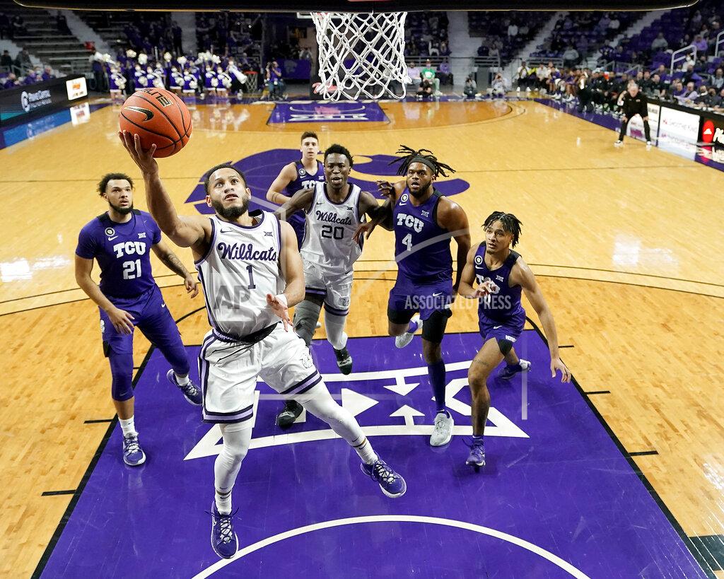 Charlie Riedel Kansas State guard Markquis Nowell (1) puts up a shot during the second half of an NCAA college basketball game against TCU Wednesday, Jan. 12, 2022, in Manhattan, Kan. TCU won 60-57. (AP Photo/Charlie Riedel)