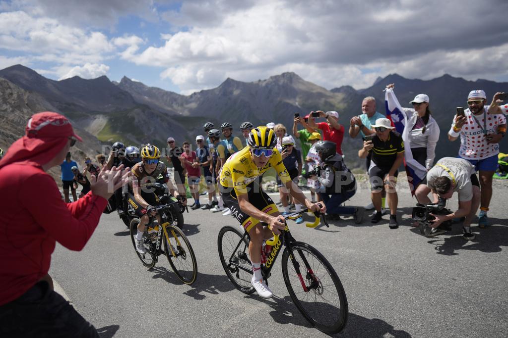 Defending Tour de France champion Vingegaard, 2-time winner Pogacar meet for next chapter of rivalry - Vimarsana News
