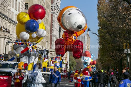 Balloons, bands, celebrities and Santa: Macy's Thanksgi... - Vimarsana News