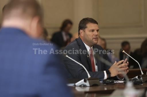Arkansas governor seeks exemption on travel and securit... - Vimarsana News