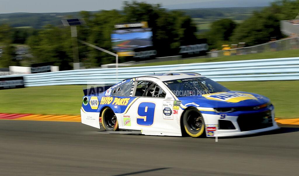 John Munson Eventual winner Chase Elliott holds the lead during a NASCAR Cup Series auto race at Watkins Glen International, Sunday, Aug. 4, 2019, in Watkins Glen, N.Y. (AP Photo/John Munson)