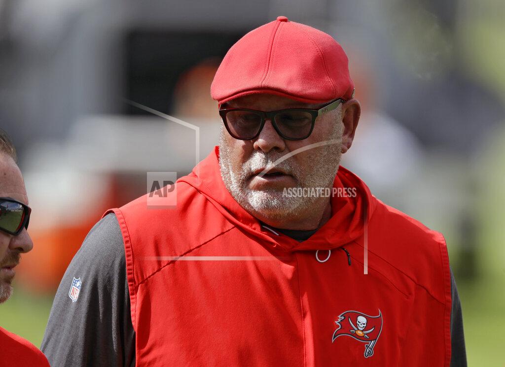 Chris O'meara Tampa Bay Buccaneers head coach Bruce Arians walks off the field at the end of an NFL football minicamp Thursday, June 6, 2019, in Tampa, Fla. (AP Photo/Chris O'Meara)