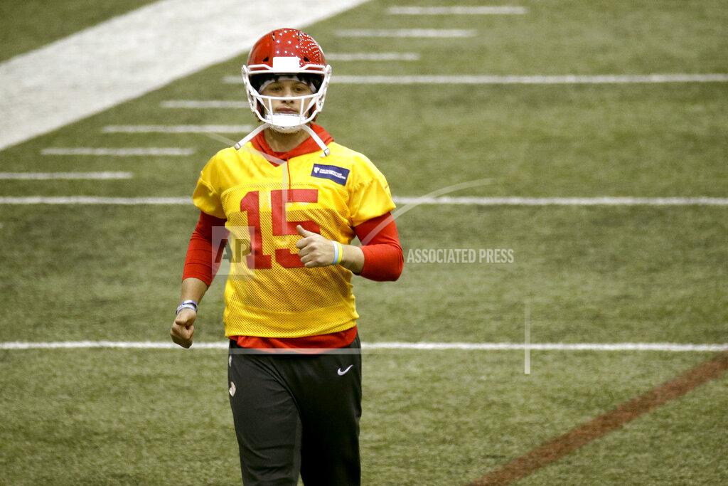 Charlie Riedel Kansas City Chiefs quarterback Patrick Mahomes participates in a drill at NFL football practice Thursday, Jan. 23, 2020 at in Kansas City, Mo. The Chiefs will face the San Francisco 49ers in Super Bowl 54. (AP Photo/Charlie Riedel)