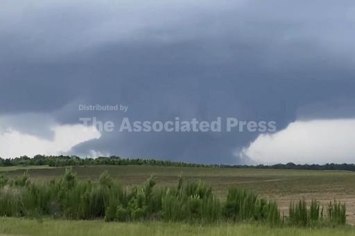 Punishing winds, possible tornadoes inflict damage as s... - Vimarsana News