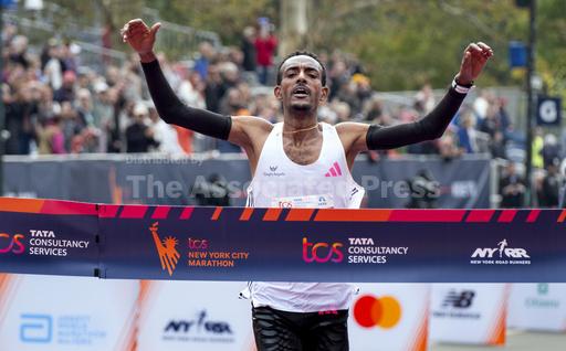 Tamirat Tola sets NYC Marathon course record to win men... - Vimarsana News