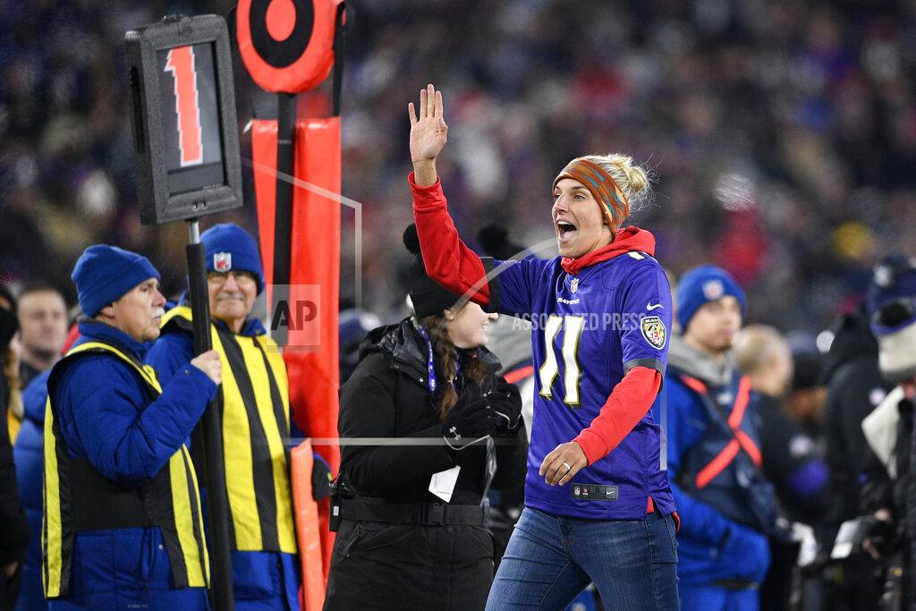 Nick Wass Washington Mystics' Elena Delle Donne, the WNBA league most valuable player, gestures while being honored on the field during the first half of an NFL football game between the Baltimore Ravens and the New York Jets, Thursday, Dec. 12, 2019, in Baltimore. (AP Photo/Nick Wass)