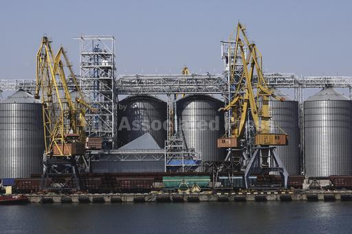 First two cargo ships arrive in Ukrainian port after Ru... - Vimarsana News