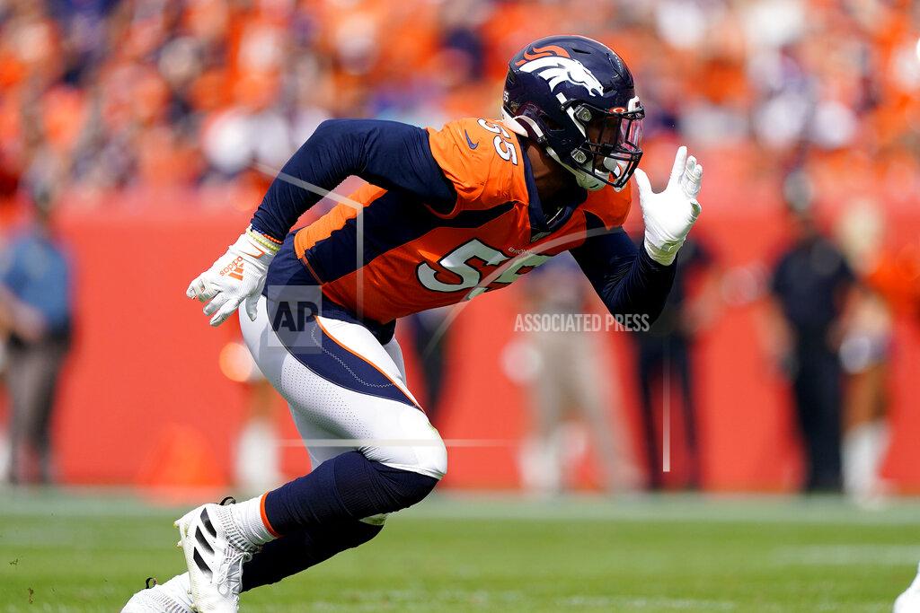 Jack Dempsey Denver Broncos outside linebacker Bradley Chubb (55) runs a play against the Chicago Bears during the first half of an NFL football game, Sunday, Sept. 15, 2019, in Denver. (AP Photo/Jack Dempsey)