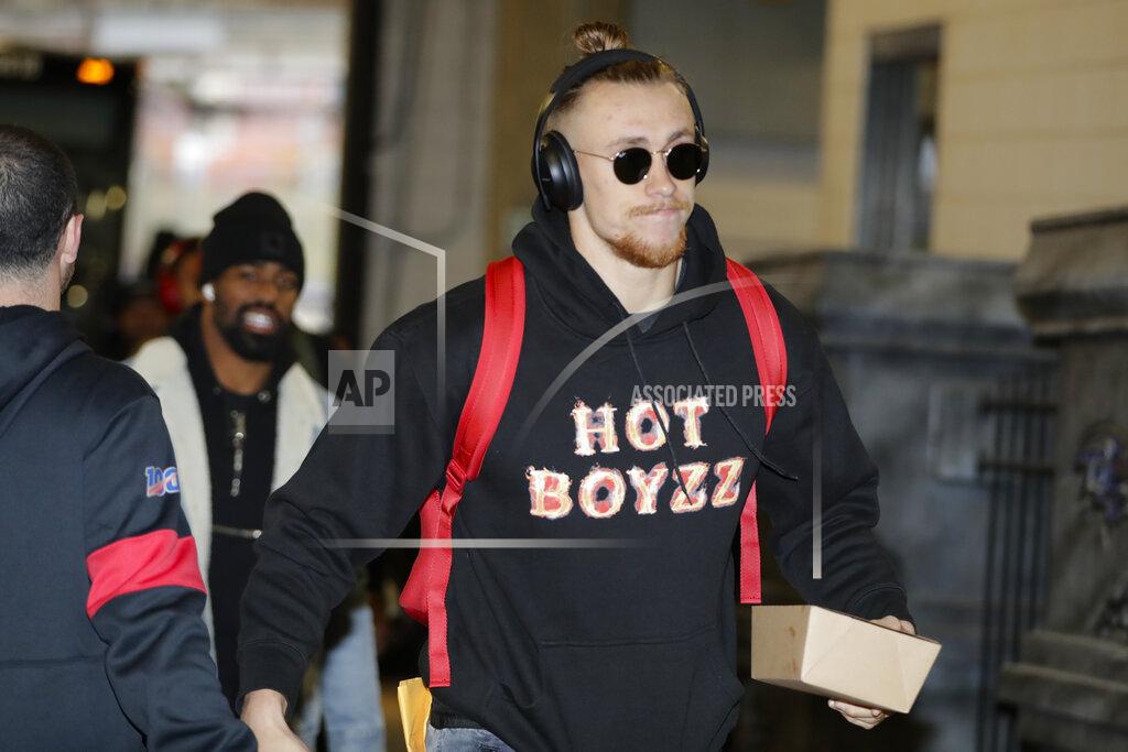 Julio Cortez San Francisco 49ers tight end George Kittle arriving with his teammates for an NFL football game against the Baltimore Ravens, Sunday, Dec. 1, 2019, in Baltimore, Md. (AP Photo/Julio Cortez)