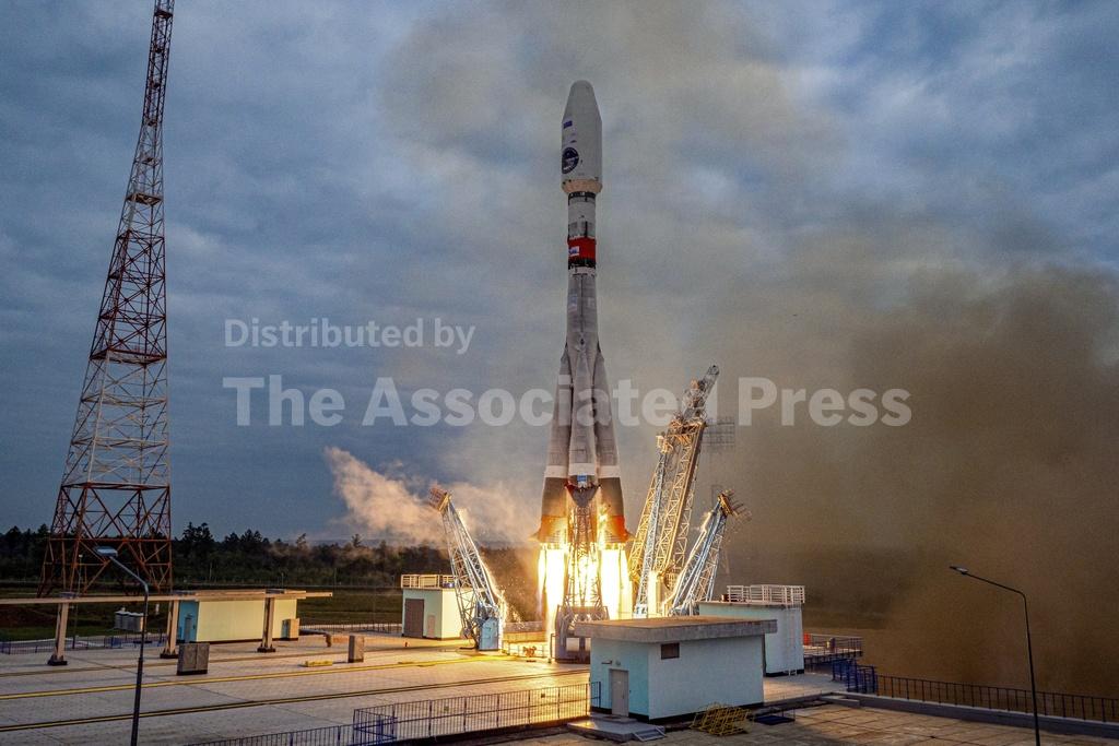 A failed lunar mission dents Russian pride and reflects... - Vimarsana News