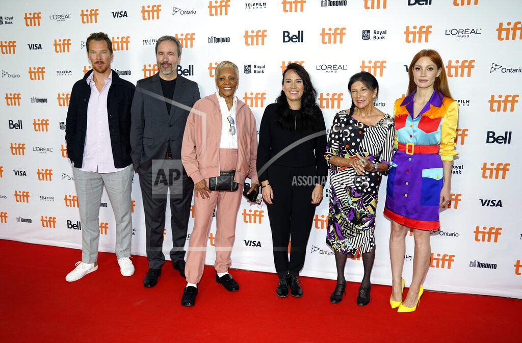 Chris Pizzello TIFF Tribute Award honourees, from left, Benedict Cumberbatch, Denis Villeneuve, Dionne Warwick, Danis Goulet, Alanis Obomsawin and Jessica Chastain pose together at the 2021 Toronto International Film Festival, Saturday, Sept. 11, 2021, in Toronto. (AP Photo/Chris Pizzello)