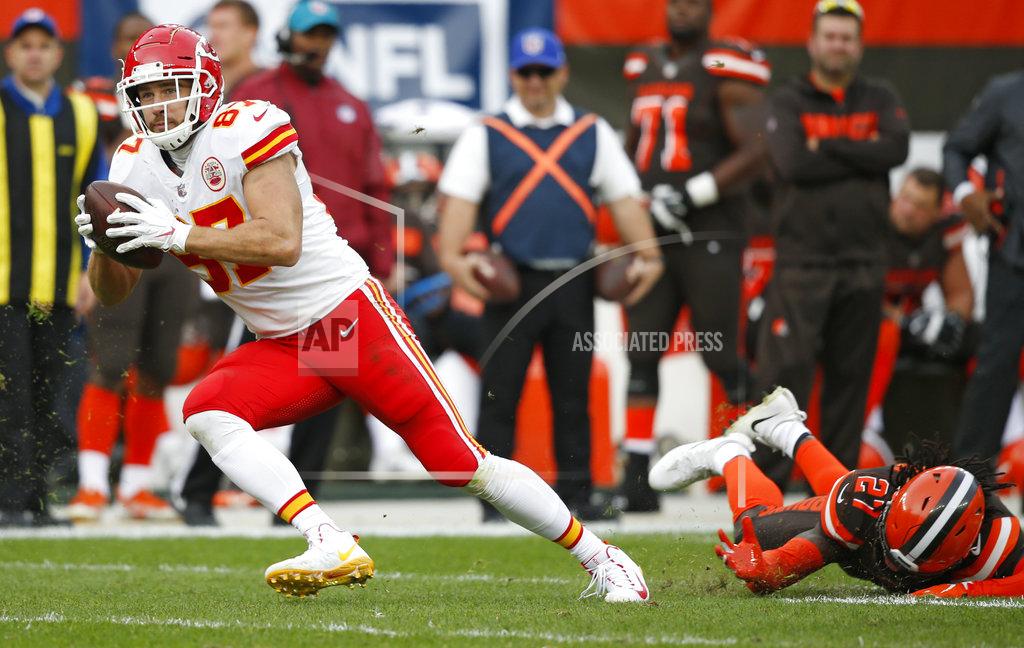 Chiefs Browns Football