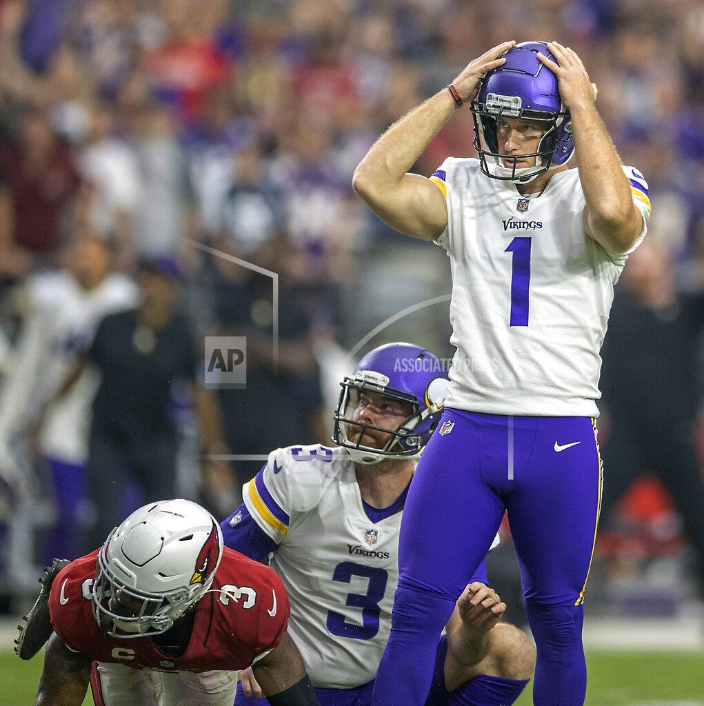 Elizabeth Flores Minnesota Vikings kicker Greg Joseph (1) reacts after missing a field goal at the end of the fourth quarter of an NFL football game against the Arizona Cardinals, Sunday, Sept. 19, 2021, in Glendale, Ariz. (Elizabeth Flores/Star Tribune via AP)