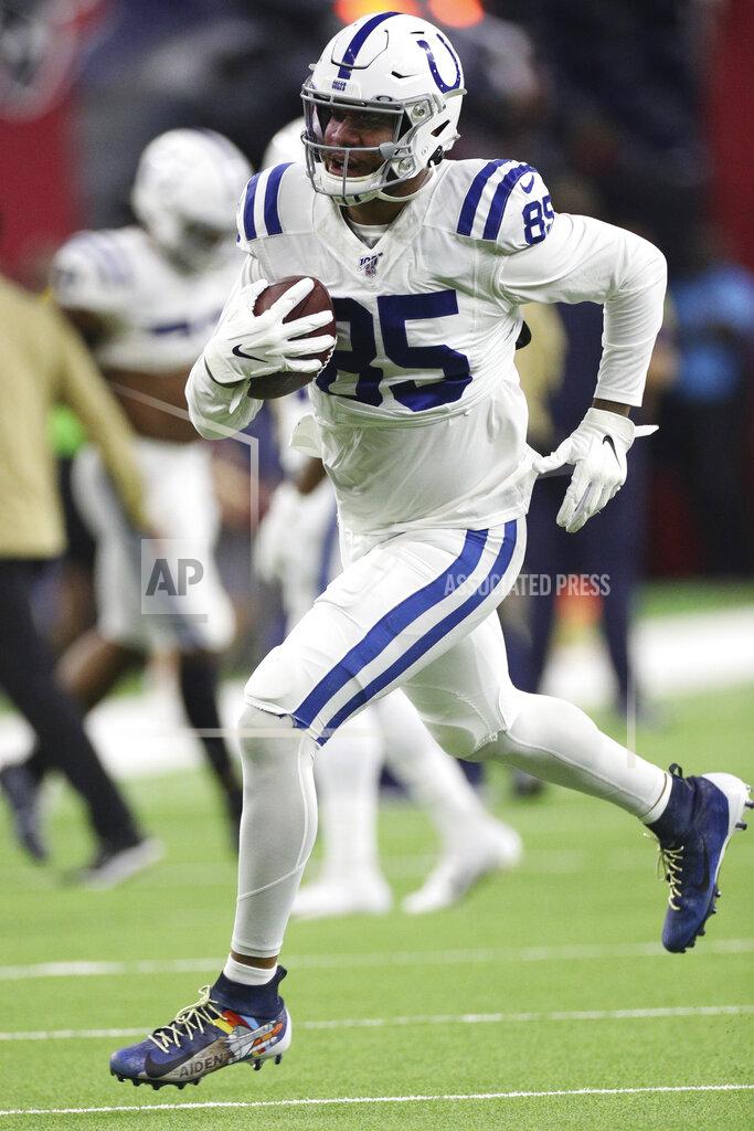 Margaret Bowles Indianapolis Colts tight end Eric Ebron (85) the ball during warm-ups prior to an NFL game against the Houston Texans, Thursday, Nov. 21, 2019 in Houston. The Texans defeated the Colts 20-17. (Margaret Bowles via AP)