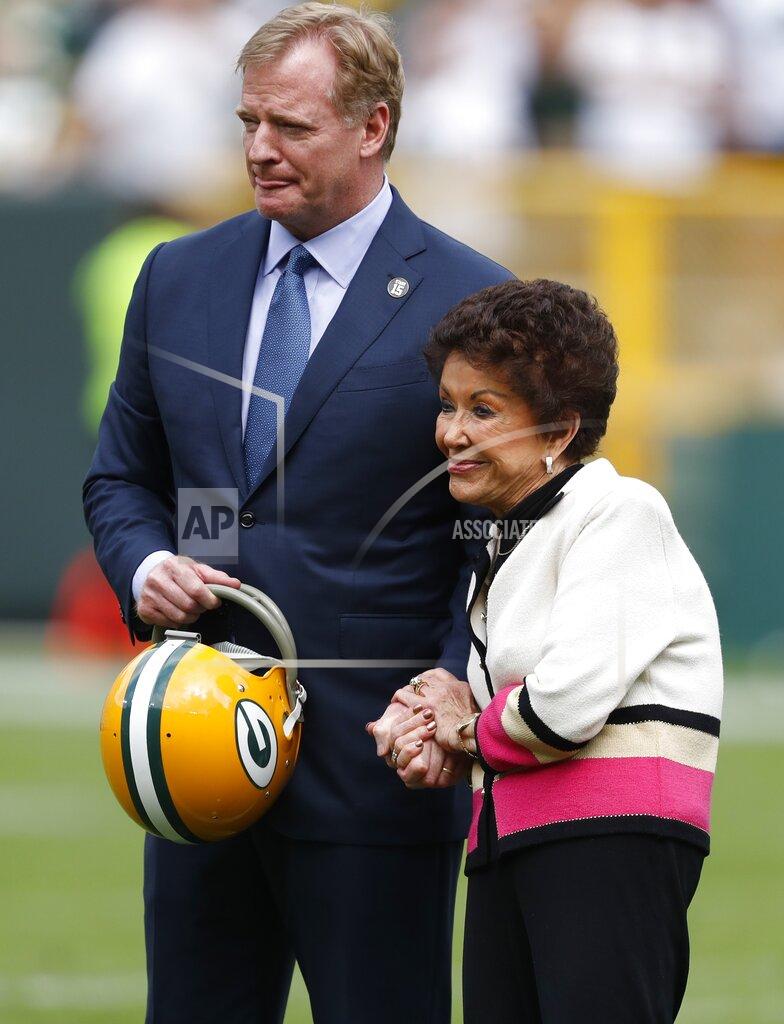Matt Ludtke Cindy Starr, wife of former Green Bay Packers Bart Starr, stands with NFL Commissioner Roger Goodell during halftime of an NFL football game between the Green Bay Packers and the Minnesota Vikings Sunday, Sept. 15, 2019, in Green Bay, Wis. (AP Photo/Matt Ludtke)