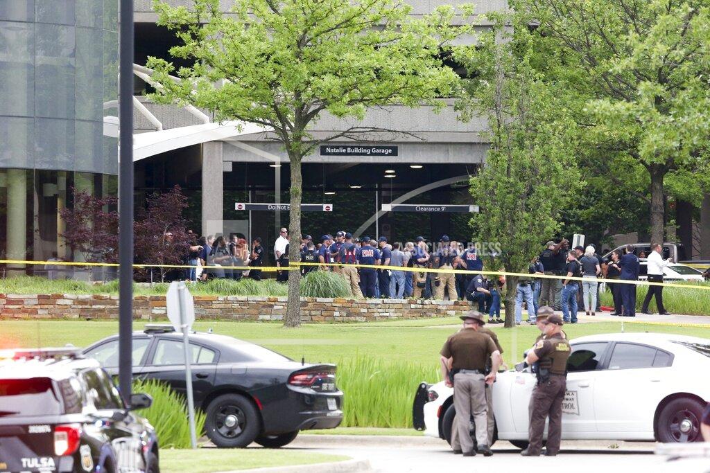 Ian Maule Emergency personnel respond to a shooting at the Natalie Medical Building Wednesday, June 1, 2022. in Tulsa, Okla. Multiple people were shot at a Tulsa medical building on a hospital campus Wednesday. (Ian Maule/Tulsa World via AP)