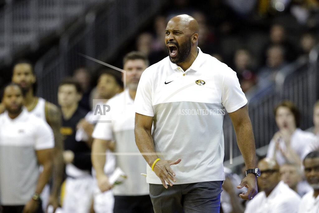 Charlie Riedel Missouri head coach Cuonzo Martin talks to his players during the first half of an NCAA college basketball game against Oklahoma, Tuesday, Nov. 26, 2019, in Kansas City, Mo. (AP Photo/Charlie Riedel)