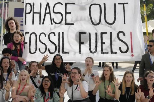 Climate talks enter last day with no agreement in sight... - Vimarsana News